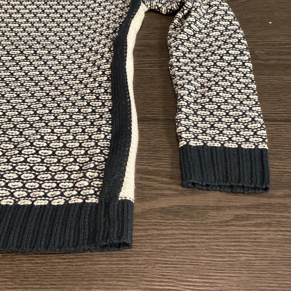 Hippie Rose Sweater. Size M. Navy and white. Really cute! - Picture 12 of 16